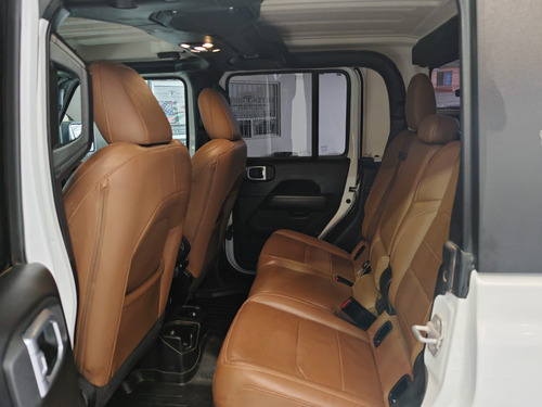 2020 Jeep Gladiator Overland 4x4