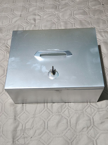 Caja Metálica De Seguridad Para Manejo De Efectivo. 