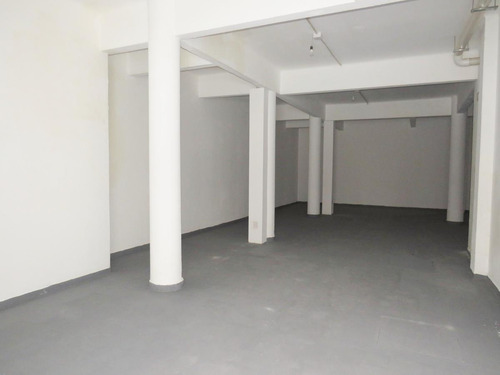 Alquiler Local Comercial Planta Baja Al Frente - Ciudad Vieja