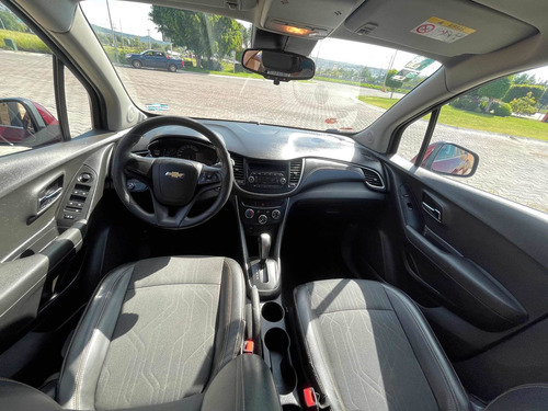 Imagen 12 de 15 de Chevrolet Trax 2017 1.8 Lt At
