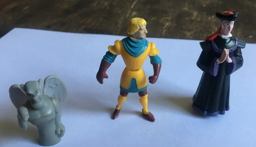 Coleção Magic Ball Nestle: 3 Personagens Notre Dame Disney
