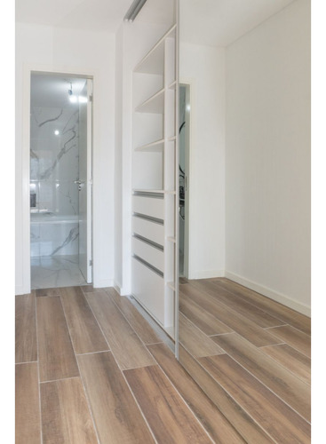 Venta. Departamento Un Dormitorios Zona Río