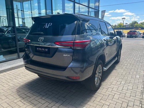 Toyota SW4 2.8 Srx 204Cv 4X4 7As At