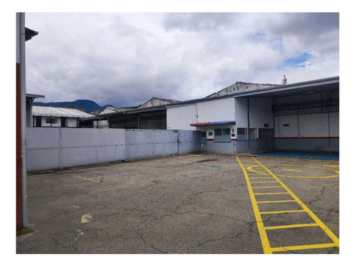 Patio Industrial En Arriendo, Sector Eduardo Santos