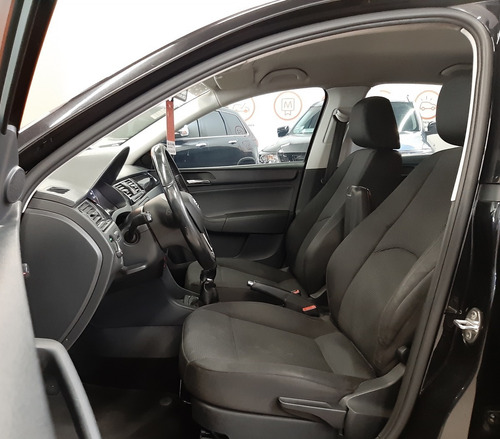 Imagen 9 de 15 de Seat Toledo Style 1.2 Turbo Mt 2016