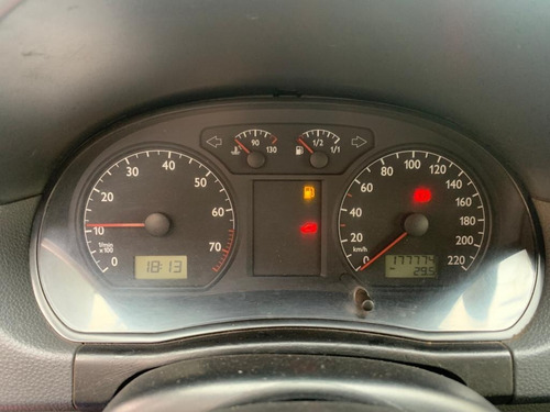 Imagem 15 de 16 de Volkswagen Polo Hatch. 1.6 8v Gasolina Manual