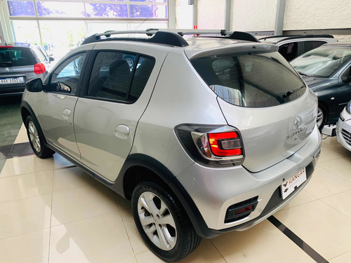 Renault Sandero Stepway 2017 1.6 Privilege 105cv