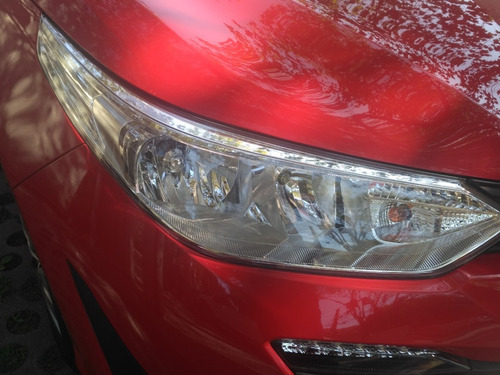 Toyota Yaris Xs Sedán