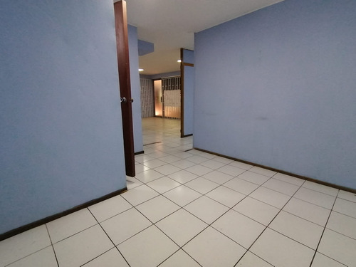 Local Comercial 61 Mt2 Plaza Ñunoa