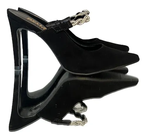 Scarpin preto cheap trançado