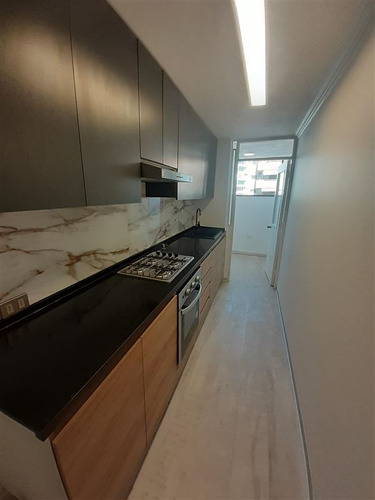 Departamento En Venta De 2 Dorm. En Las Condes