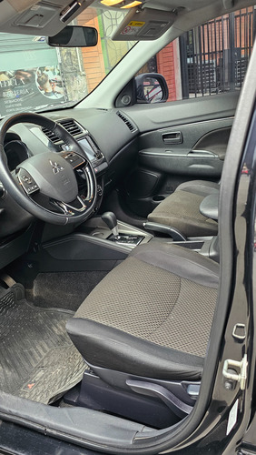 Vendo Camioneta Mitsubishi 4x2 Color Negro, Modelo Axs Año 2