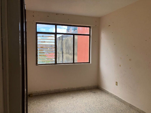 Edificio En Venta En Comitan Con Local Comercial Y Departamentos
