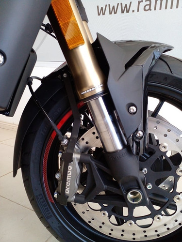 Imagen 6 de 7 de Benelli 752s
