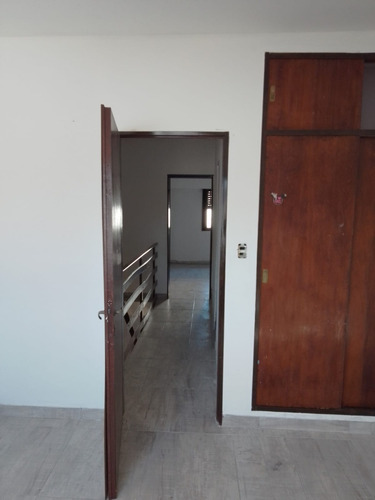 Imagen 12 de 21 de En 527 9 Y 10, En Venta Duplex De Tres Dormitorios, Patio Y Cochera
