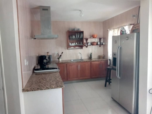 Imagen 4 de 16 de Townhouse En Venta Turmero Palma Segu 0412190156