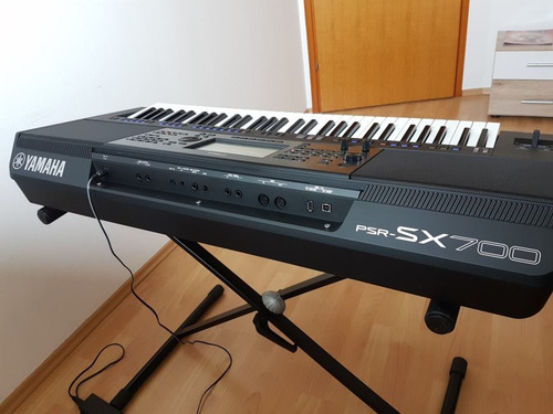 Teclado Profesional Yamaha Psr Sx700 Practicamente Nuevo!! Negro (Usado)