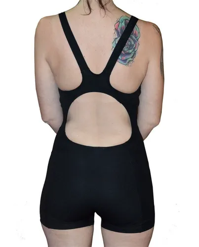 Malla Natacion Mujer C Pierna Short Deportivo Resiste Cloro - $ 19.000