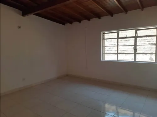 Local Segundo Piso En Arriendo Conquistadores Unicentro