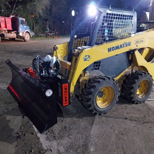 Implemento Nivelador Pecarí - Minicargadora