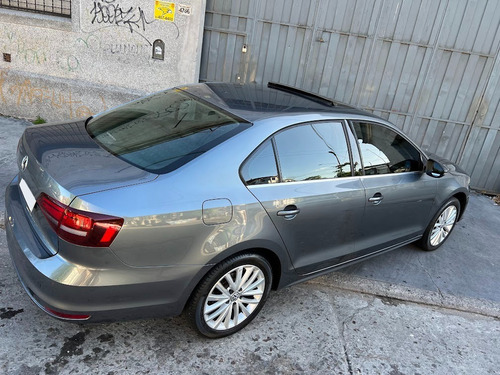 Imagen 24 de 25 de Volkswagen Vento Highline 1.4t Dsg 2018 / Unico Dueño