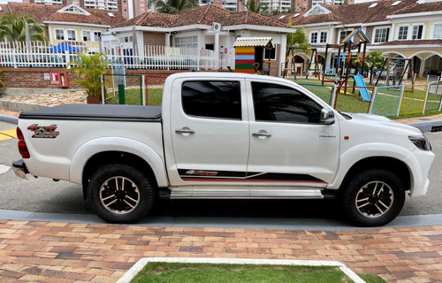 Toyota Hilux Diesel 2.5 Turbo 4x4 Mecánica Actualizada Lexus