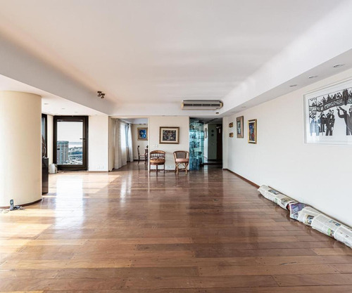 Unico Piso Alto Torre Camps .premium Ugarteche Y Cerviño. Palermo.