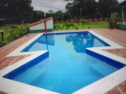Imagen 2 de 10 de En Venta Hermosa Finca Via La Morita El Piñal