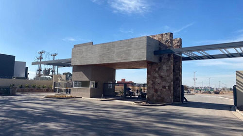 Venta | Terreno En Barrio Privado Lar De Terrada