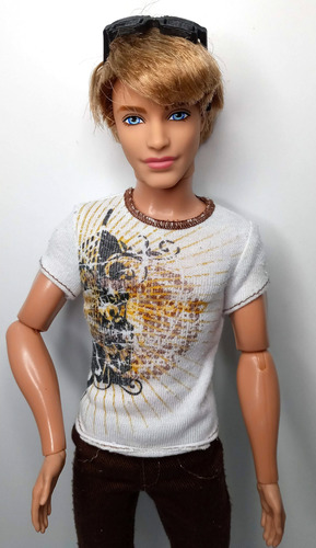 Muñeco Ken Fashionista Articulado