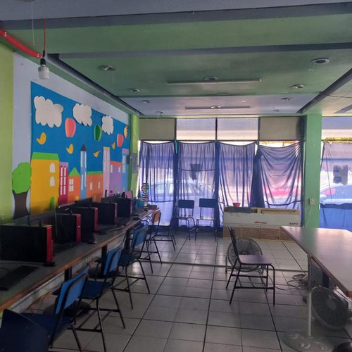 Renta Primer Piso 200 M² En Edificio Col. Obrera Poza Rica Veracruz