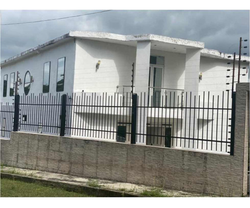 Casa En Colinas De Guataparo En Venta