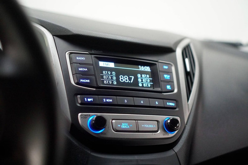 Hyundai Hb20s 1.6 Comfort Plus 16v Flex 4p Manual
