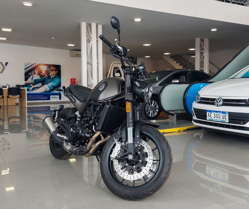 Imagen 2 de 18 de Benelli Leoncino 502 0km