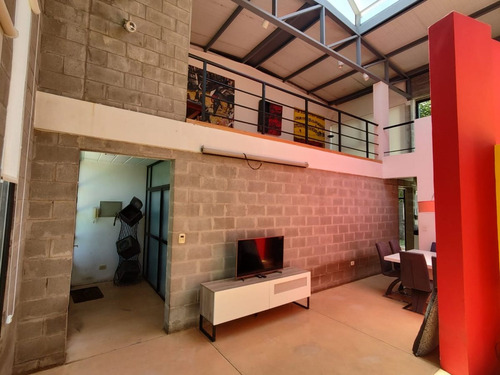 Venta Casa Quinta En Parque Leloir Piscina Permuta
