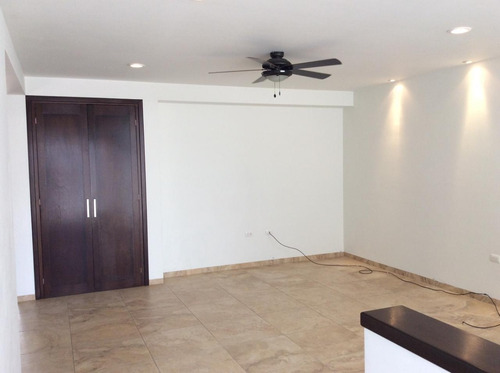 Imagen 9 de 15 de Casa Renta 4 Recamaras Villas De Irapuato, Irapuato, Gto.