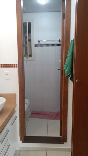 Apartamento À Venda Na Rua Jacinto Gomes, Santana, Porto Alegre - Rs - Liv-9418