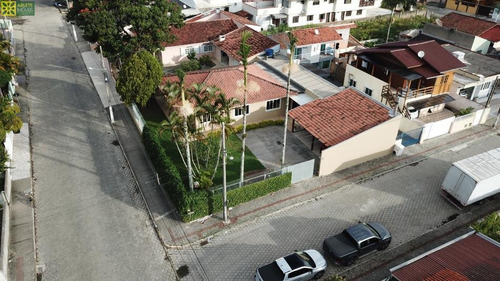 Imagem 4 de 15 de Casa No Bairro Centro Em Porto Belo Sc - 2212
