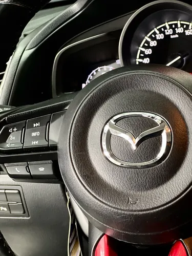 Mazda 3 2.0 Sport Touring