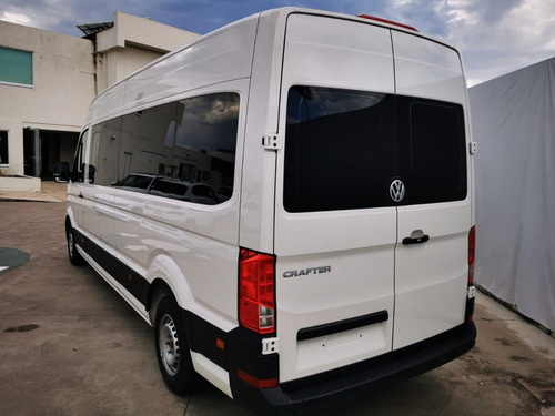 Imagen 4 de 11 de Volkswagen Crafter 18 Pasajeros Turismo 3.5 Lwb 2021