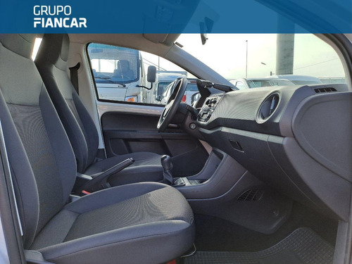 Imagen 5 de 14 de Volkswagen Up Move 2020