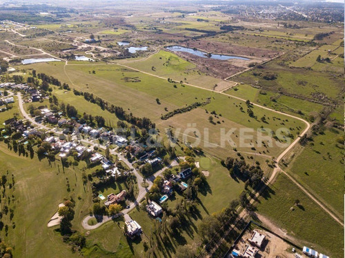 Terreno En Cavas De La Tahona Con Fondo Al Lago - Id 5413