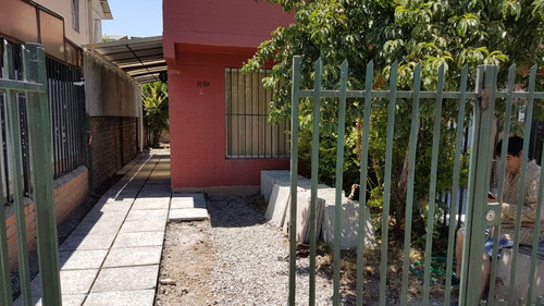 Casa Ubicada Cercana A Futura Estación Linea De Metro