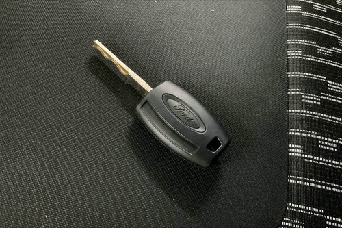 Imagen 12 de 15 de Ford Figo 4x2 4 Pts Impulse Ta A/ac Mp3 R-14