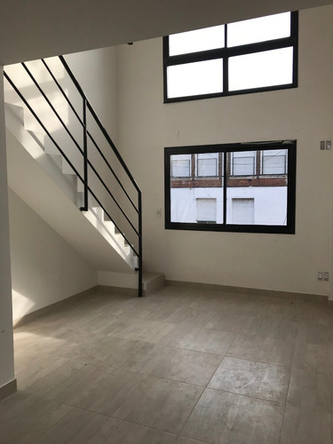Imagen 3 de 14 de Excelente 2 Ambientes Tipo Dúplex En Venta!