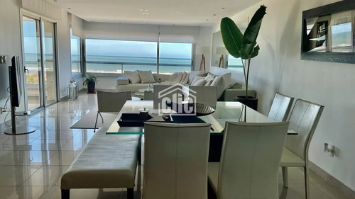 Espectacular Penthouse Frente Al Mar Playa Brava Punta Del Este.