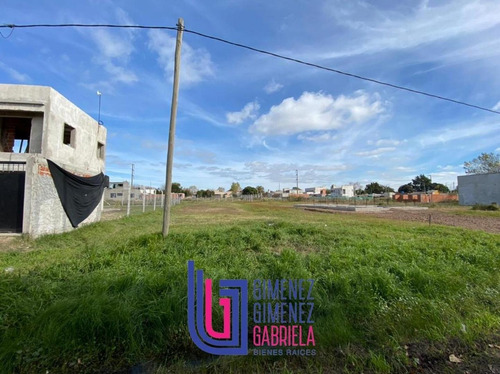 Imagen 1 de 4 de Lote De Terreno En Venta La Plata