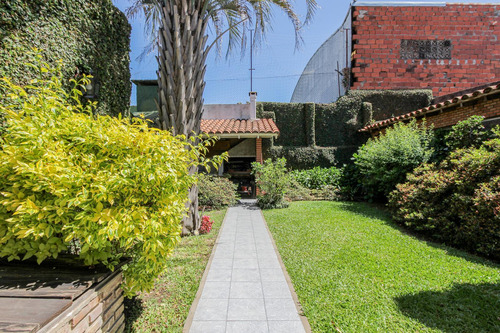 Casa 5 Ambientes En Venta En Haedo Sur