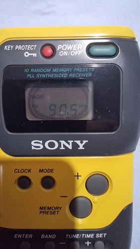 Walkman Sony Sports Fm Am Srf-m70 Com Fone Dobrável (Usado)