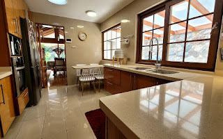 Casa En Venta De 5 Dorm. En El Arrayán